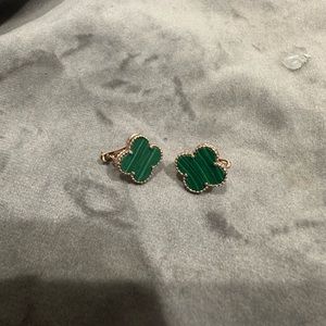 Brand new Green clover earrings